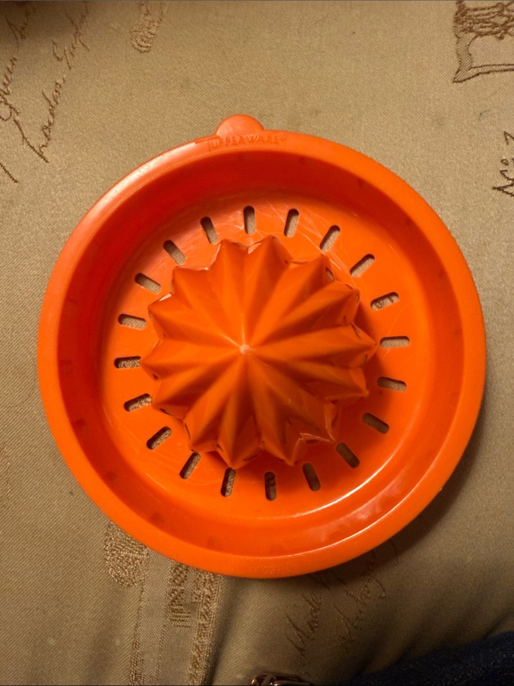 1970’s Tupperware 409 Orange Manual Citrus Juicer - Bright Orange Kitchen Reamer